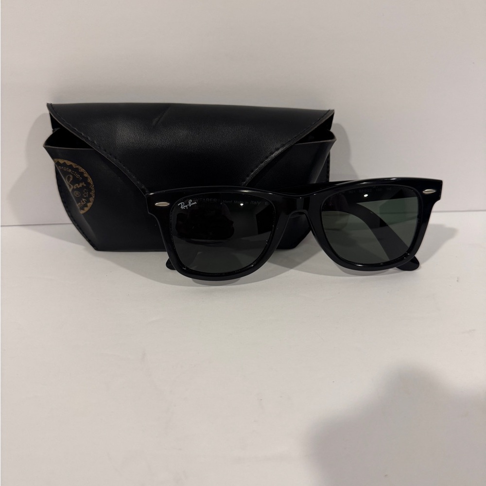 Ray-ban Black Sunglass